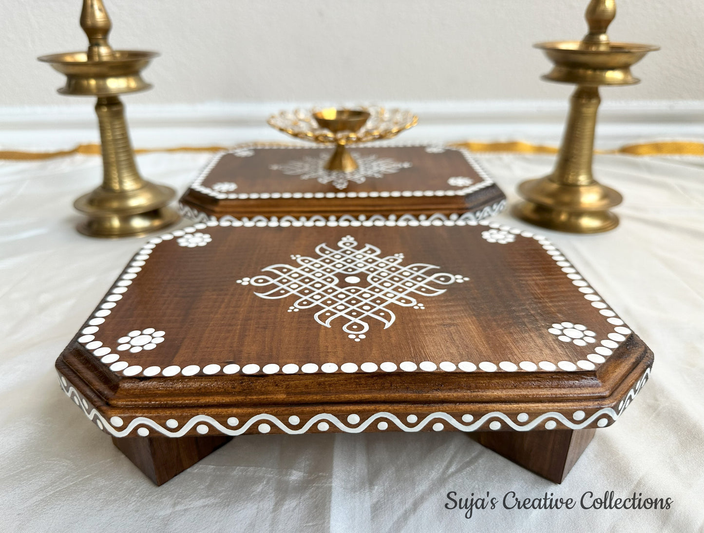 Hand painted Kolam Manai/Chowki